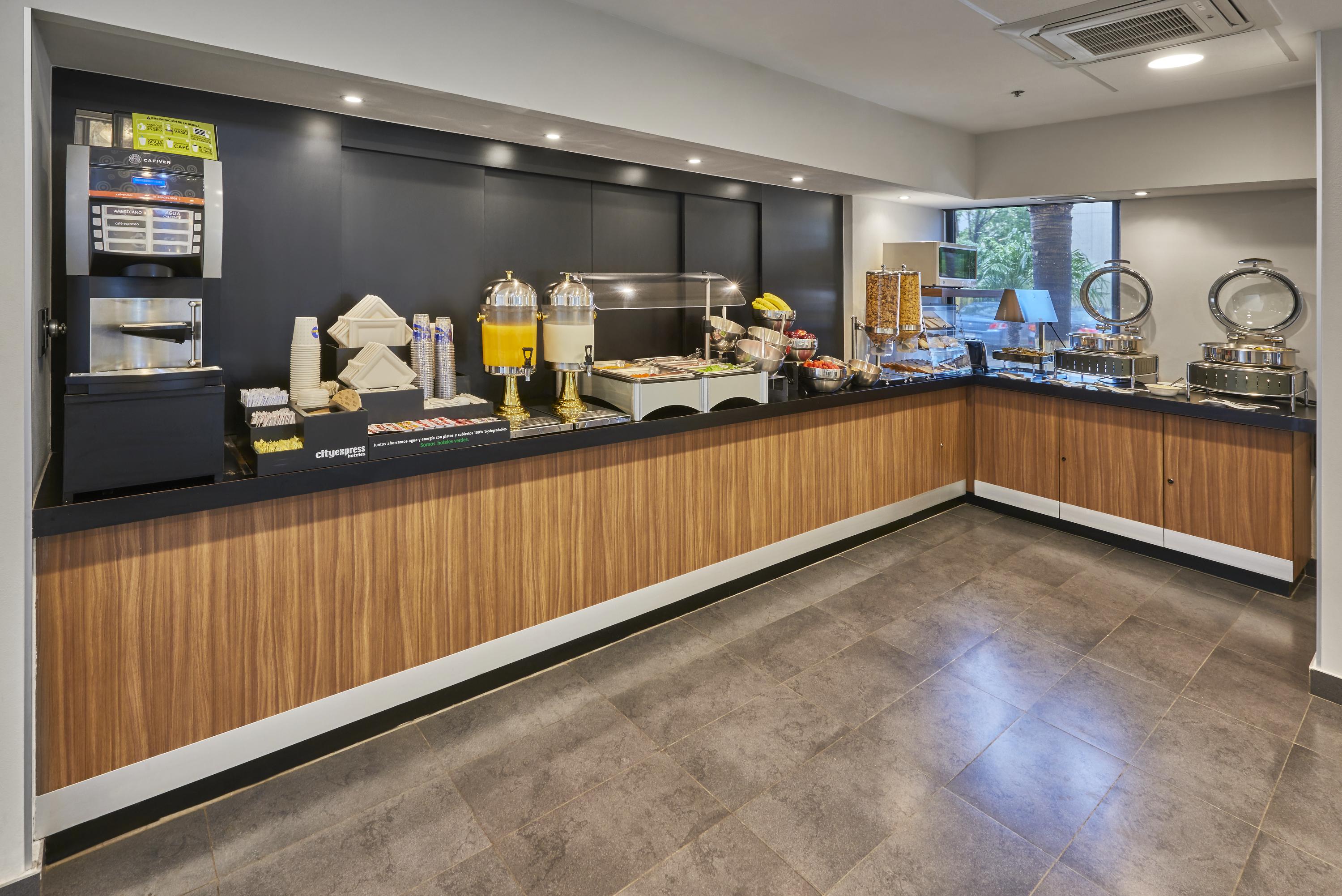 City Express By Marriott Irapuato Exterior foto