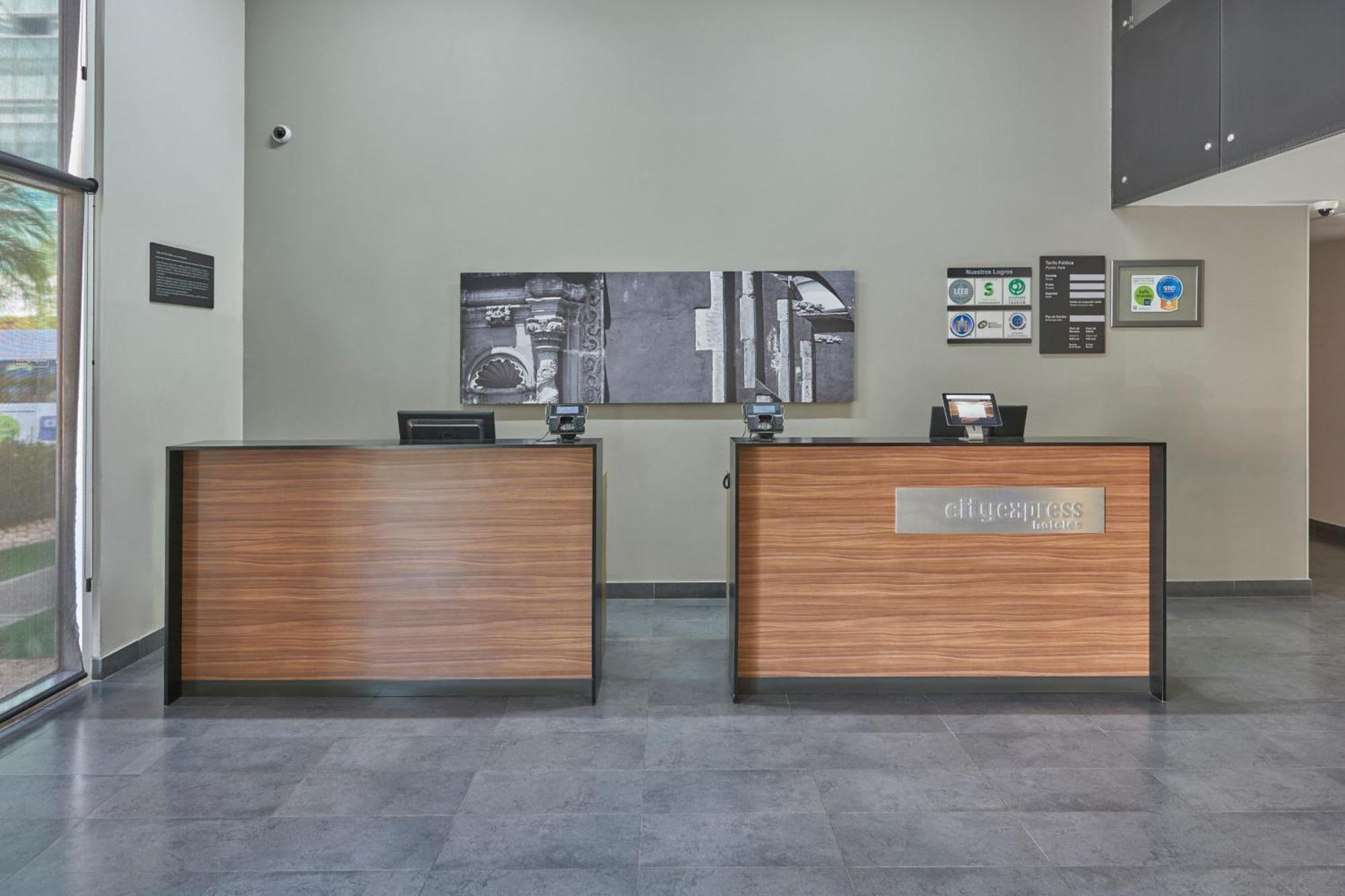 City Express By Marriott Irapuato Exterior foto