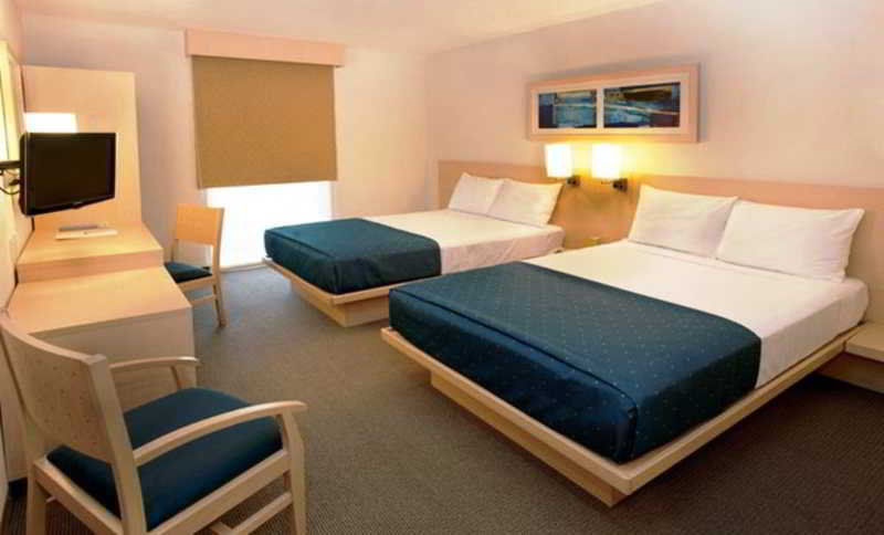 City Express By Marriott Irapuato Exterior foto